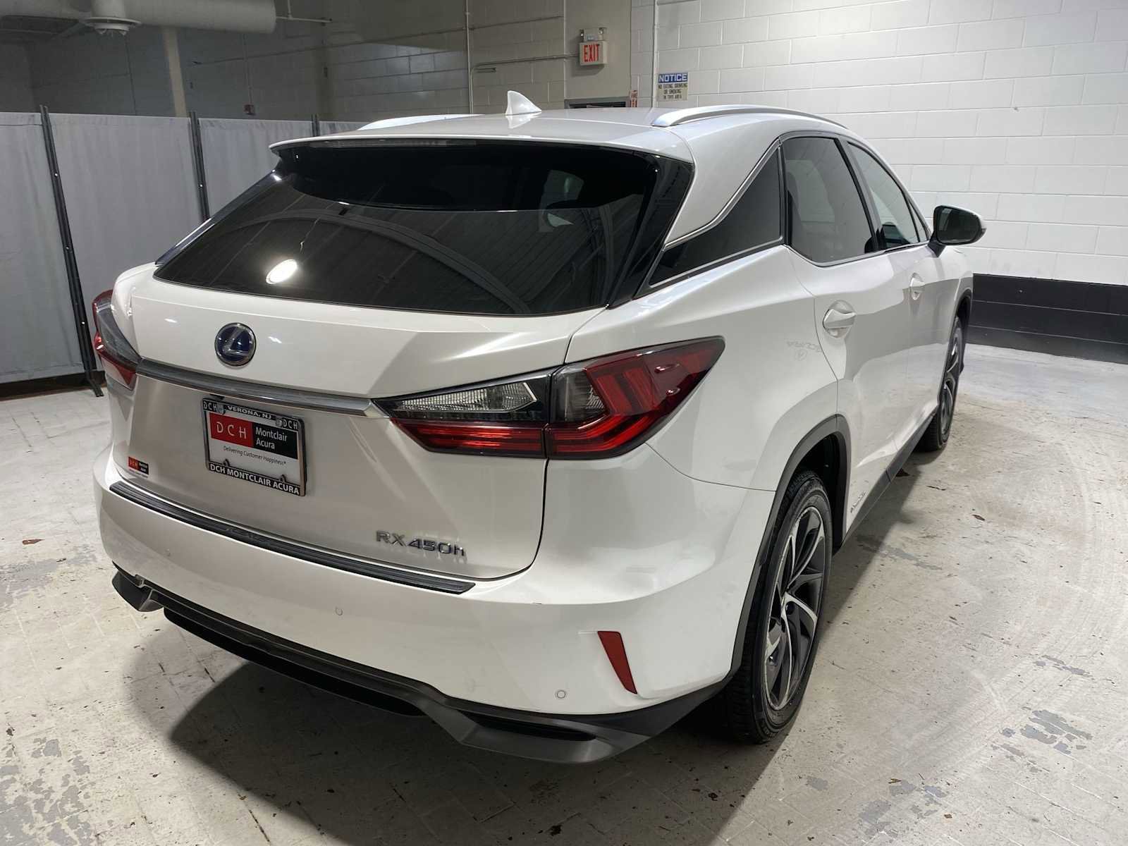 Used 2017 Lexus RX 450h AWD image 26