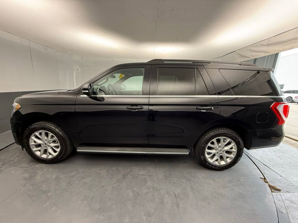 Used 2020 Ford Expedition XLT w/ Equipment Group 202A AWD/4WD image 10