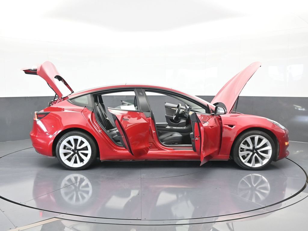 Used 2022 Tesla Model 3 Standard Range image 69