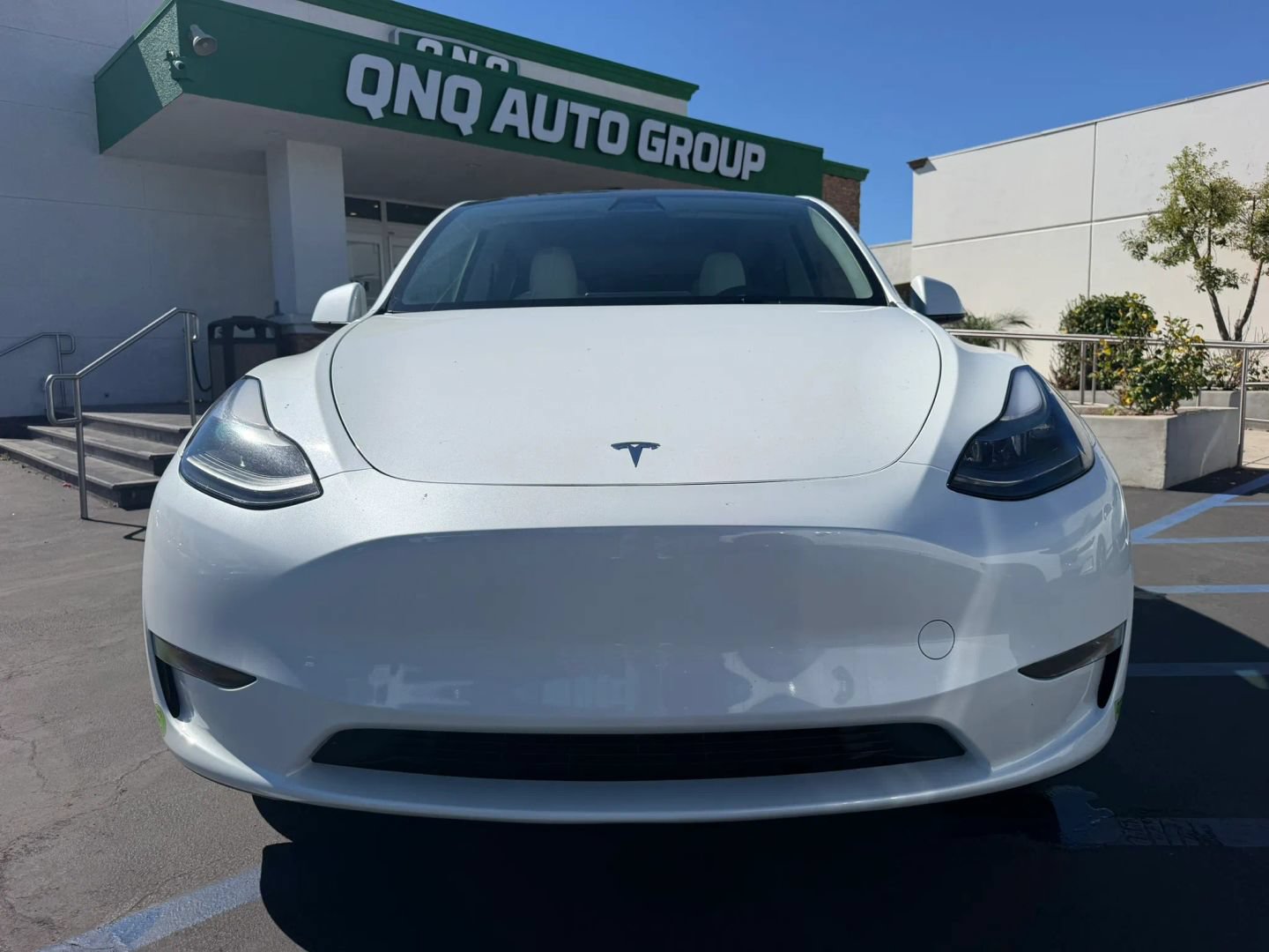 Used 2023 Tesla Model Y AWD image 3