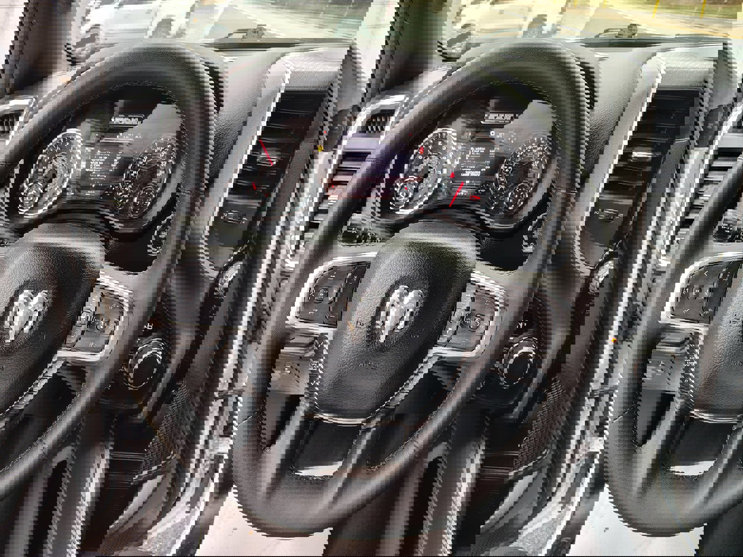 Certified 2025 RAM 1500 Big Horn image 25