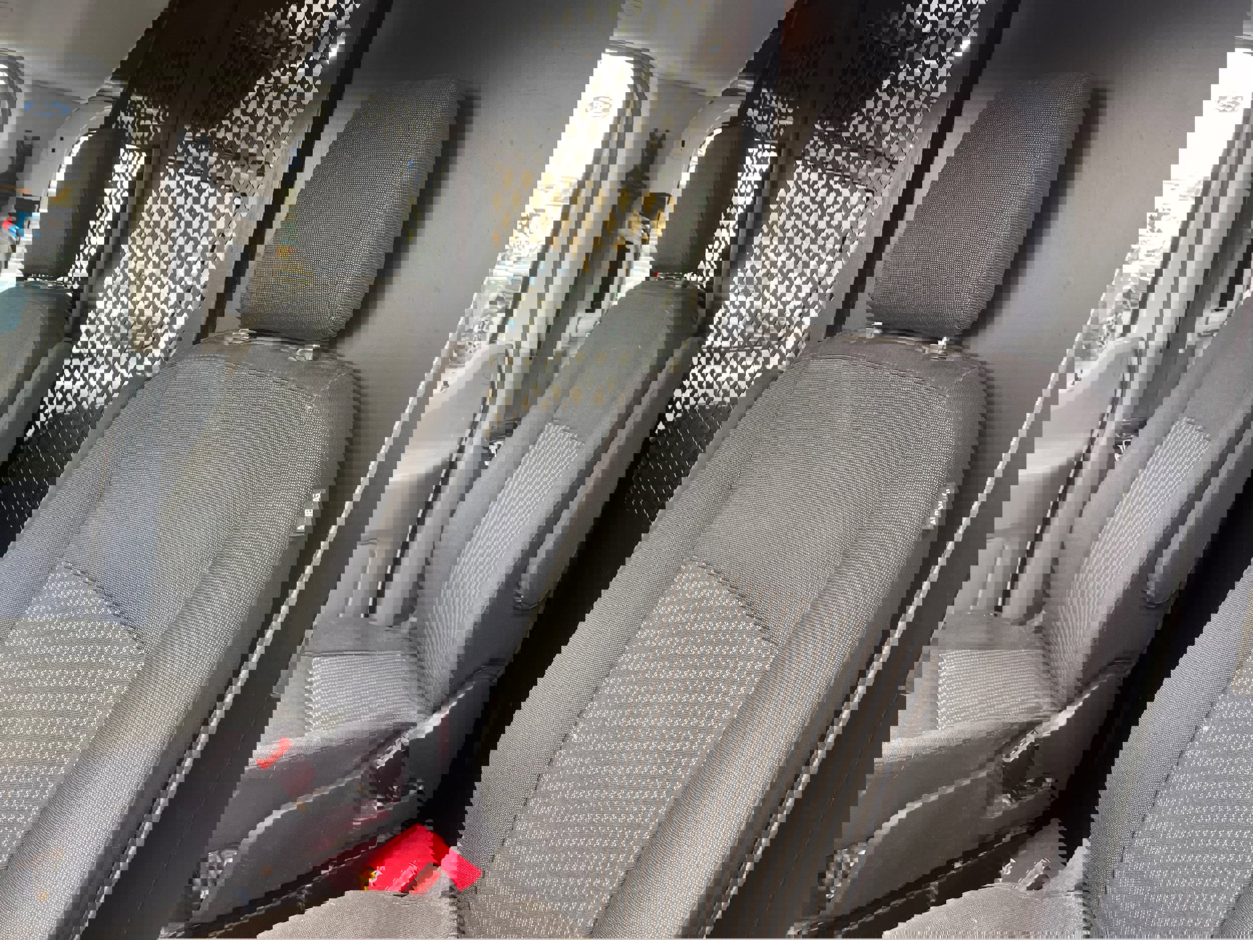 Used 2018 Ford Transit 250 130 Low Roof w/ Exterior Upgrade Package image 8