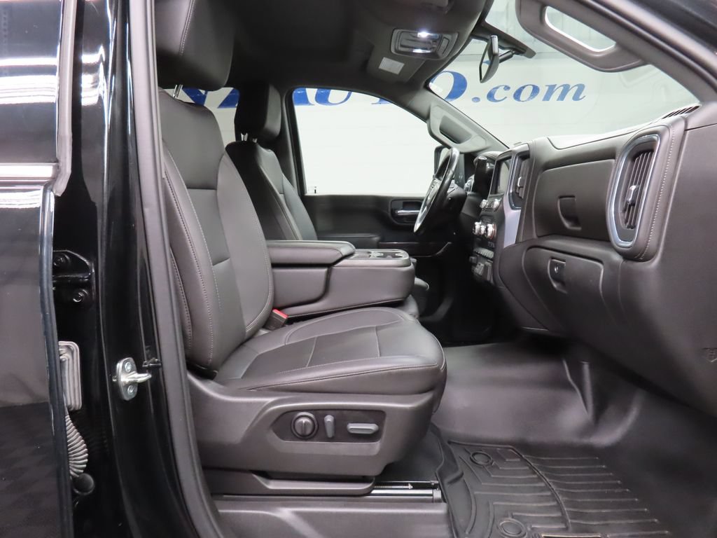 Used 2022 GMC Sierra 3500 SLT w/ X31 Off-Road Package AWD/4WD image 24