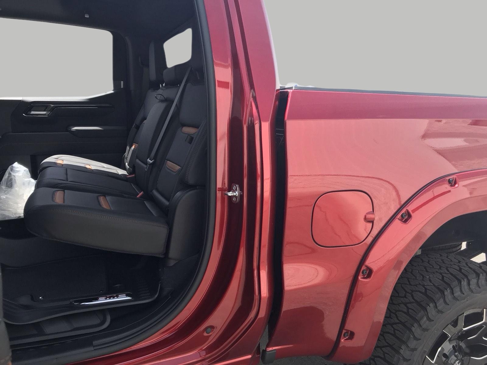 New 2026 GMC Sierra 1500 AT4 w/ AT4 Premium Package AWD/4WD image 14