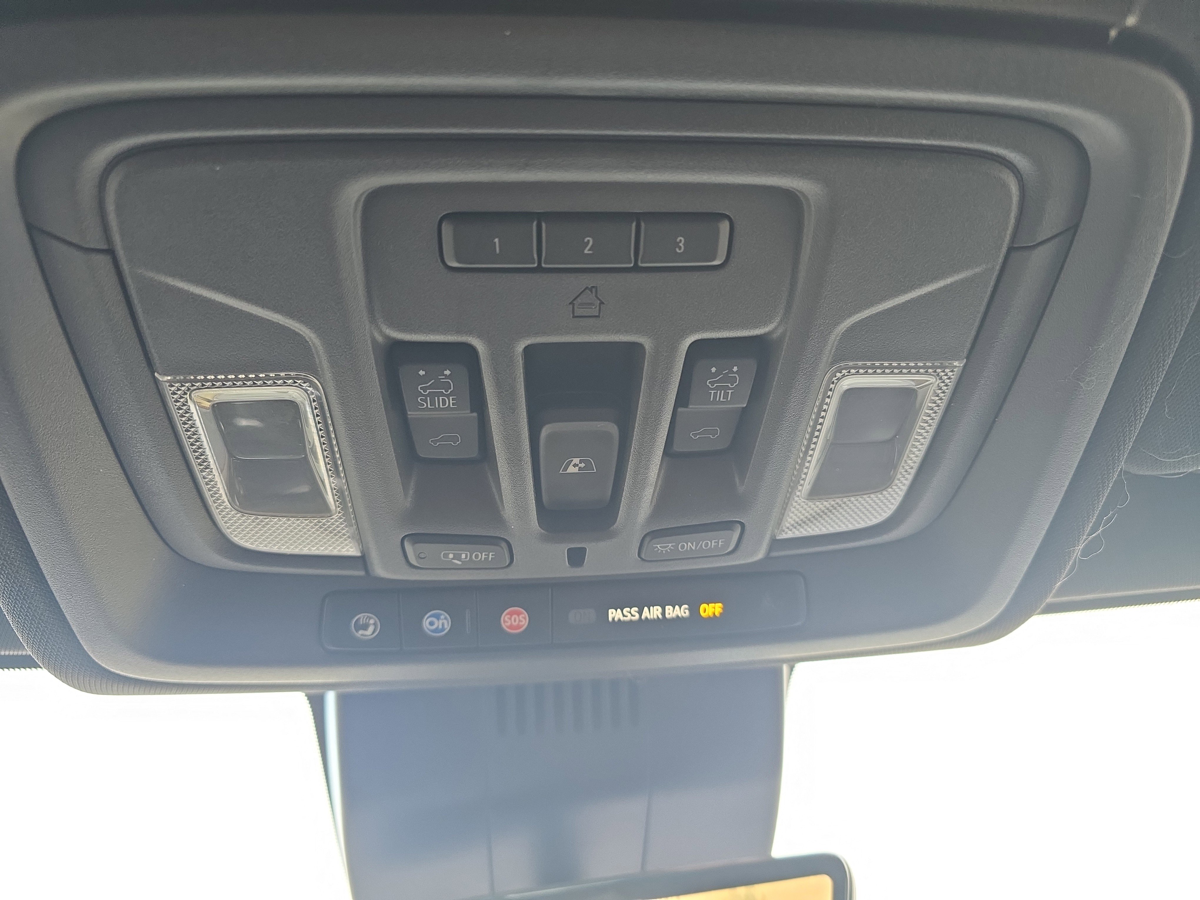 Used 2023 Chevrolet Silverado 1500 ZR2 w/ Technology Package image 36