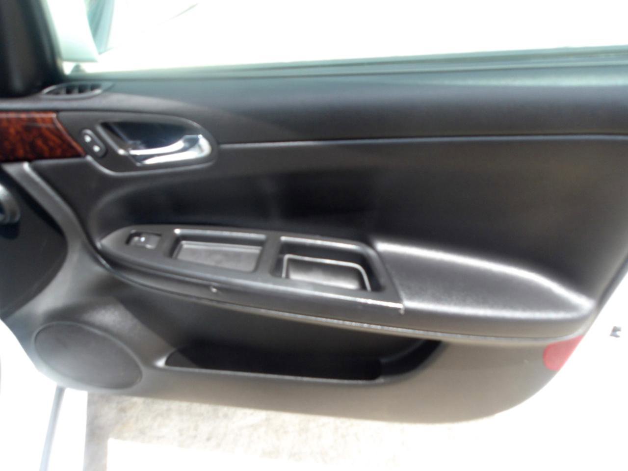 Used 2013 Chevrolet Impala LS FWD image 9