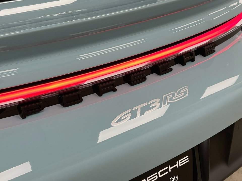 Certified 2025 Porsche 911 GT3 RS RWD image 31