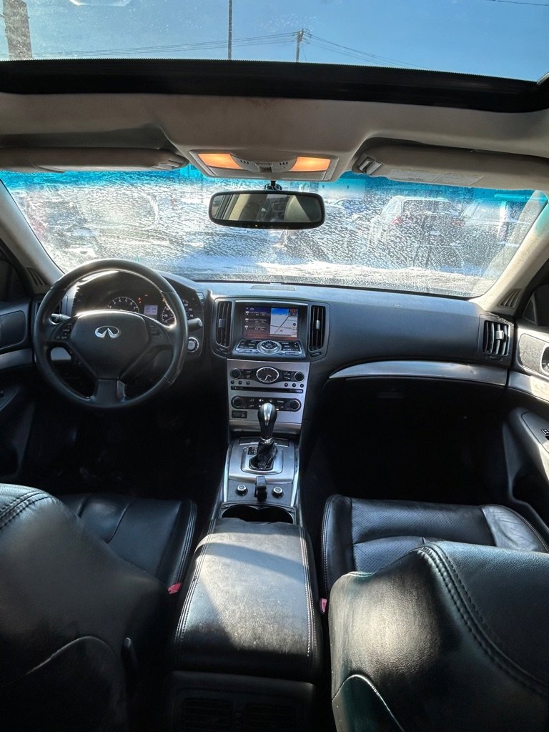 Used 2015 INFINITI Q40 AWD w/ Navigation Package image 9