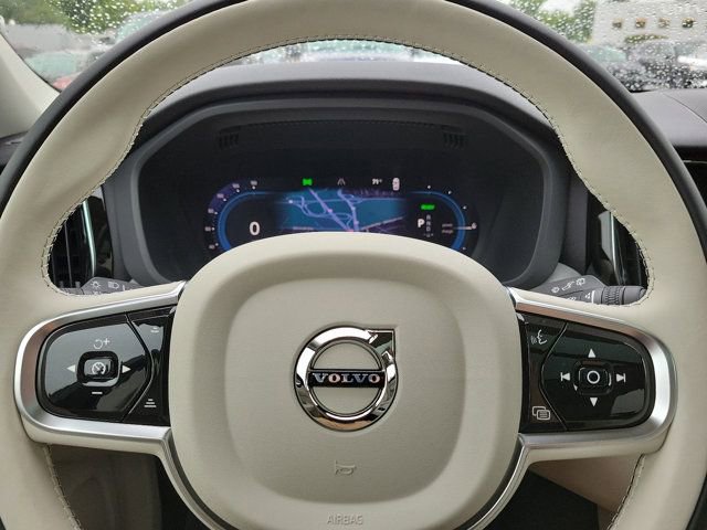 Certified 2025 Volvo XC60 T8 Plus w/ Protection Package Premier image 11