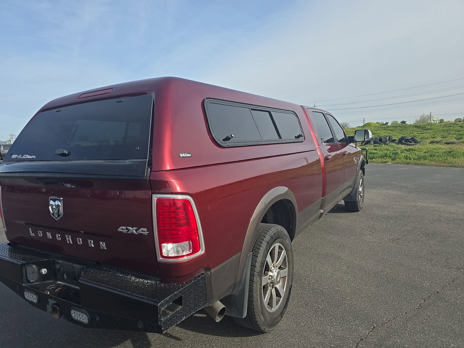 Used 2018 RAM 3500 Laramie Longhorn w/ Longhorn Southfork Package AWD/4WD image 12
