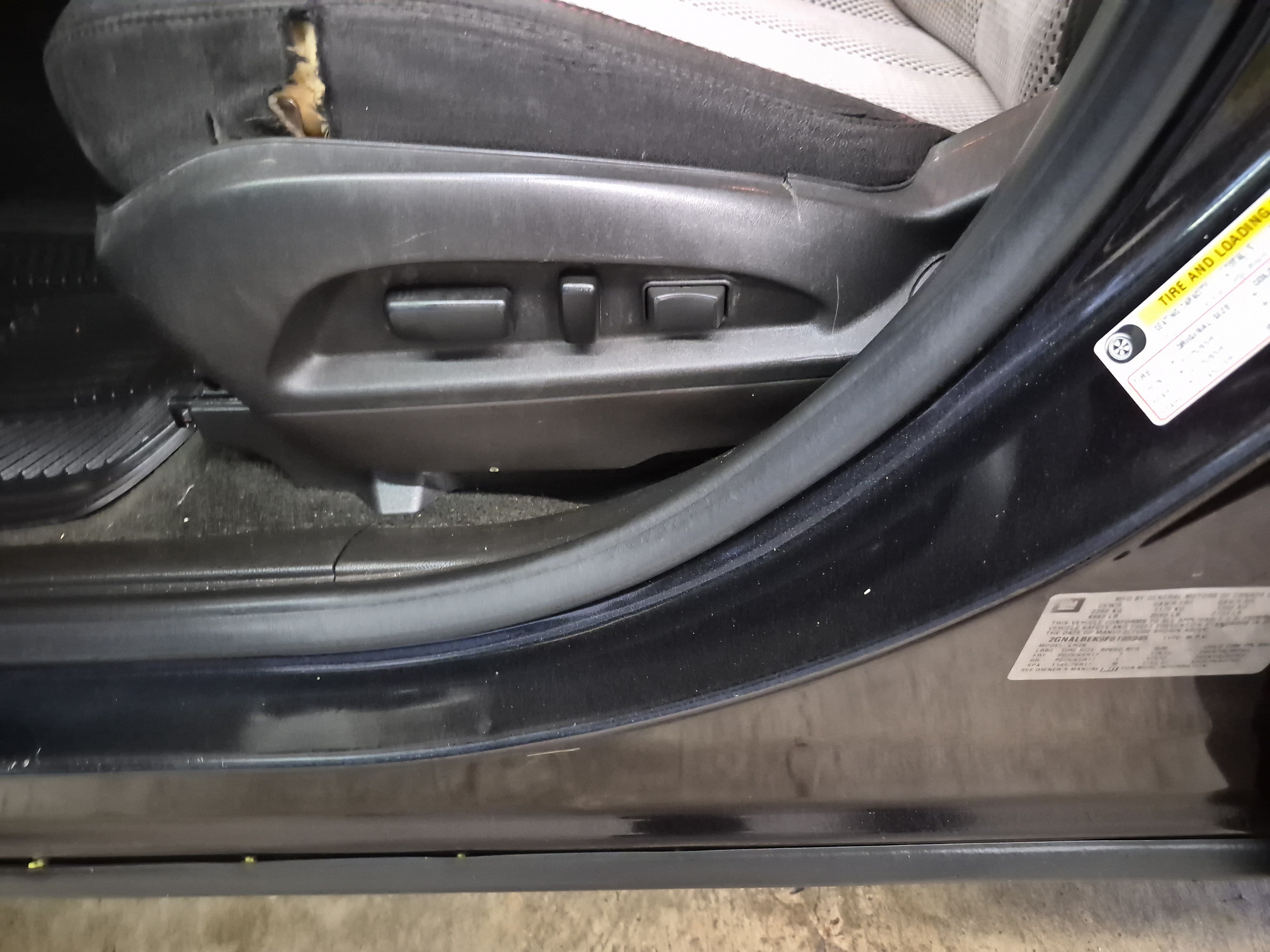 Used 2015 Chevrolet Equinox LT w/ Driver Convenience Package FWD image 11