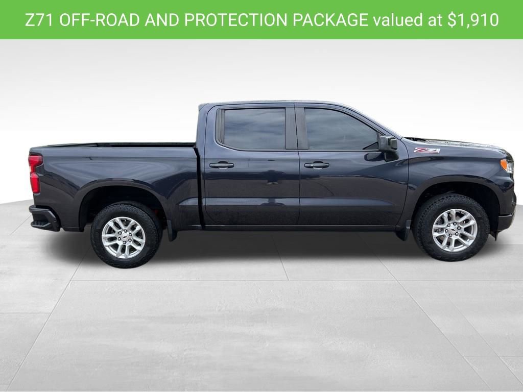 Used 2023 Chevrolet Silverado 1500 RST AWD/4WD image 3