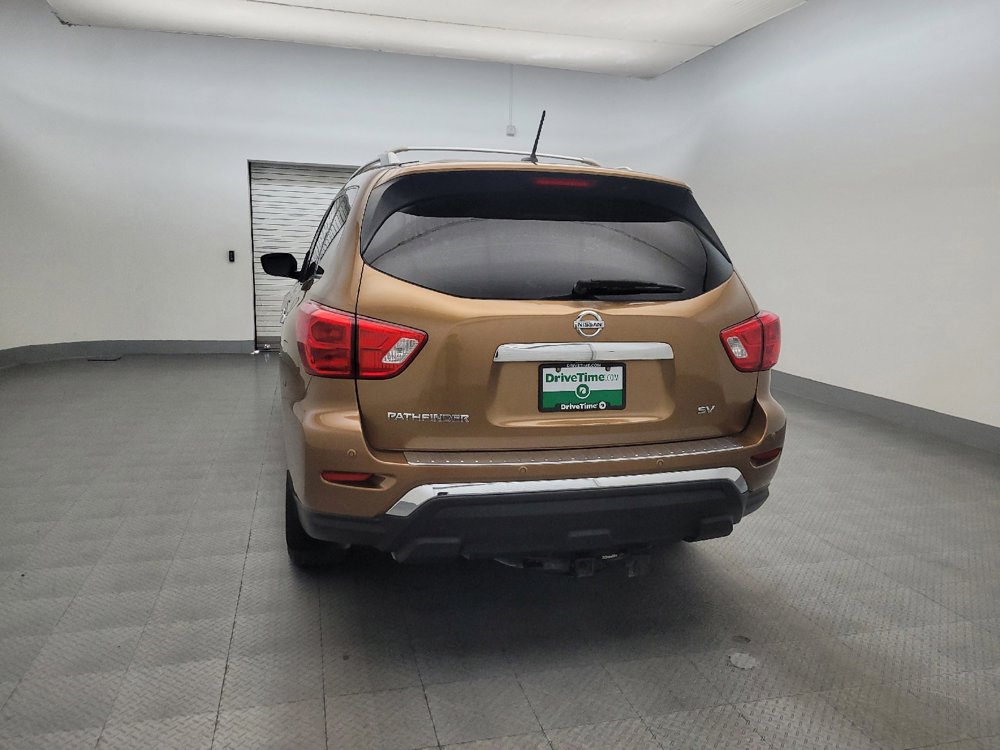 Used 2017 Nissan Pathfinder SV w/ SV Cold Weather Package FWD image 6