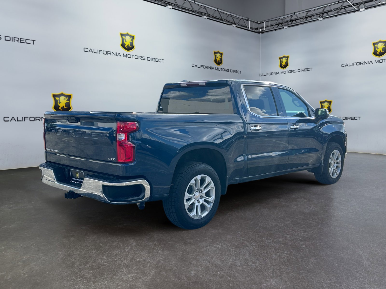 Used 2023 Chevrolet Silverado 1500 LTZ image 5