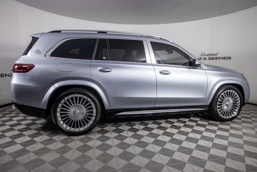 Used 2025 Mercedes-Benz Maybach GLS 600 4MATIC image 11