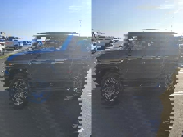 Used 2025 GMC Hummer EV 3X w/ LPO, Sport Package image 5