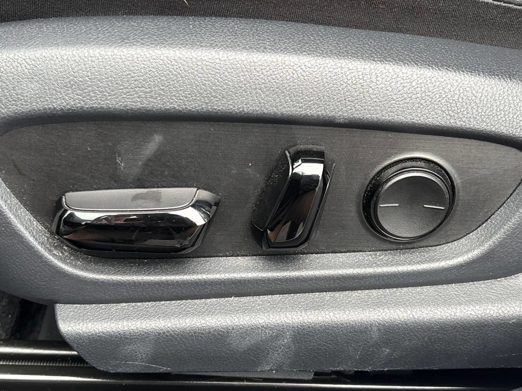 Used 2023 Lexus ES 350 FWD image 11