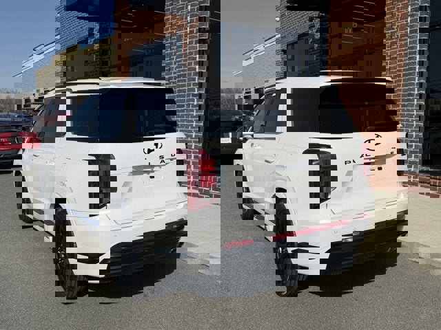 Used 2024 Hyundai Palisade Calligraphy image 4