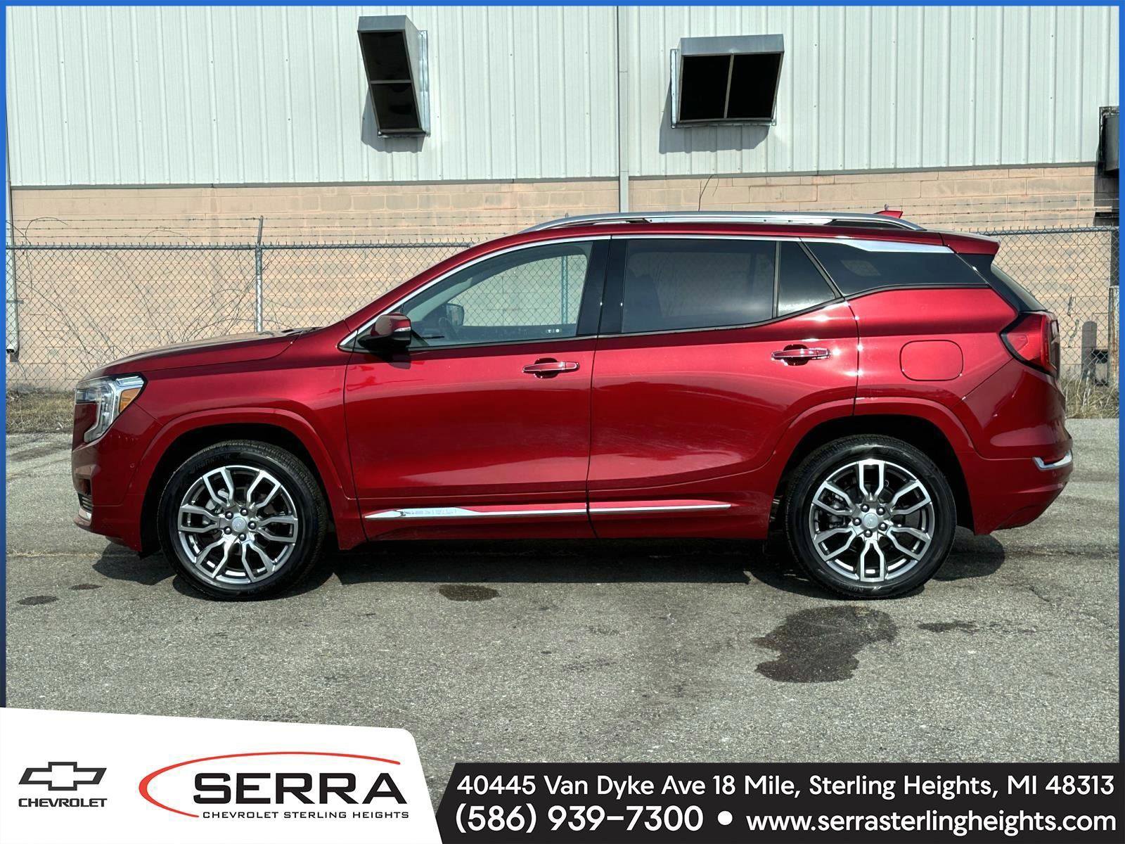 Certified 2024 GMC Terrain Denali w/ Denali Premium Package image 2