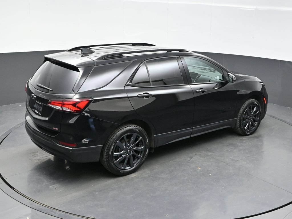 Used 2023 Chevrolet Equinox RS w/ RS Leather Package AWD/4WD image 37