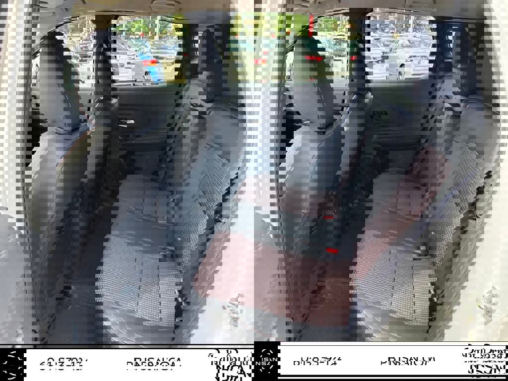 New 2025 Nissan Kicks SR image 25