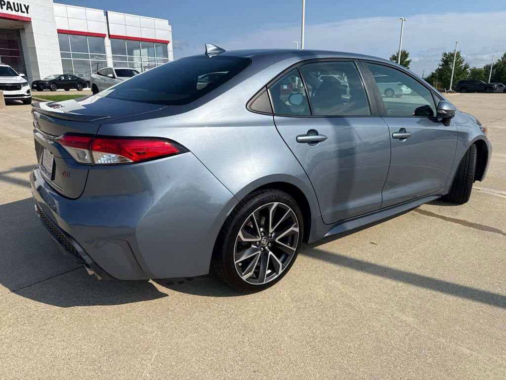 Used 2020 Toyota Corolla SE FWD image 3