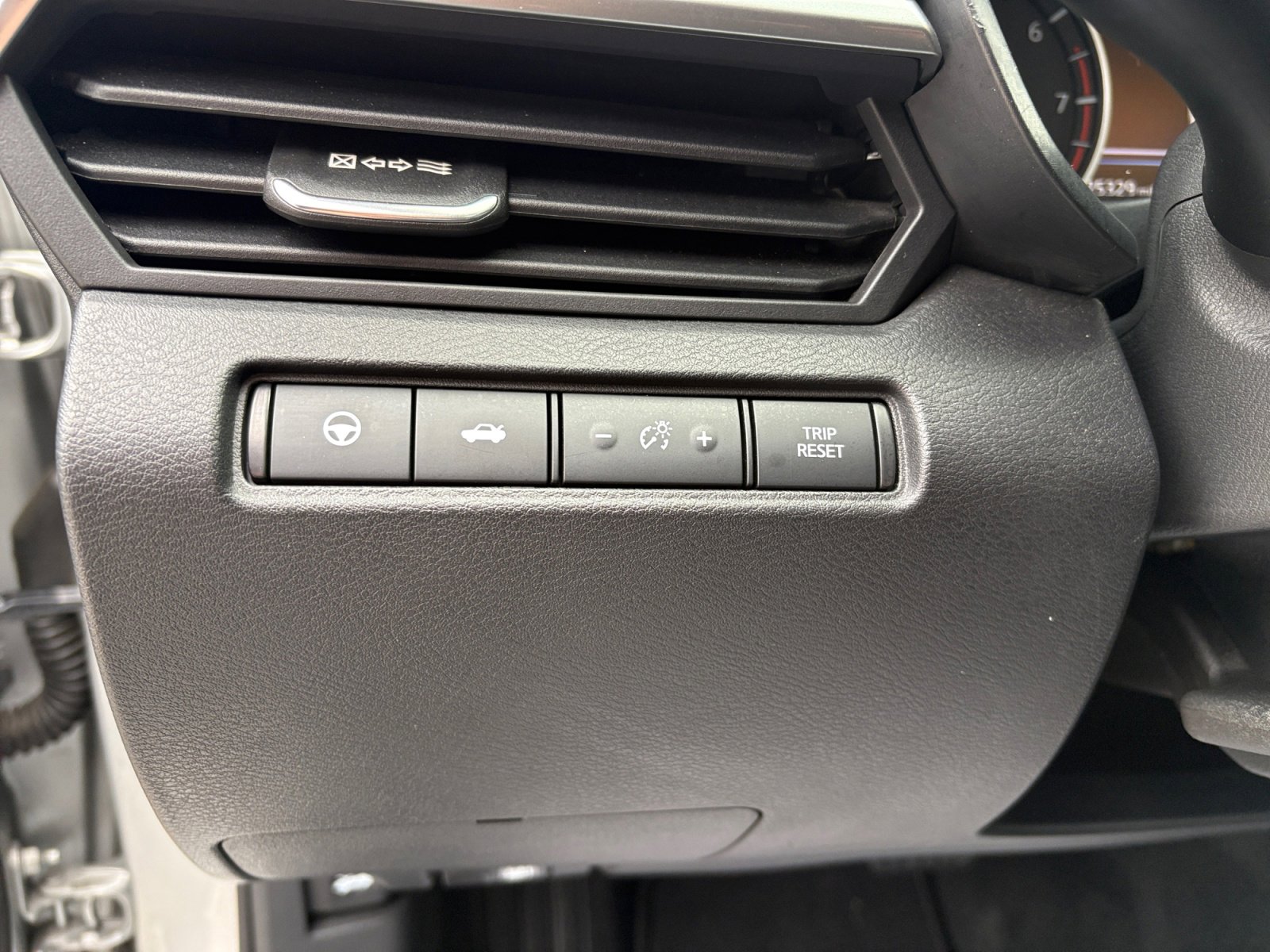 Used 2022 Nissan Altima 2.5 SV w/ SV Premium Package image 23