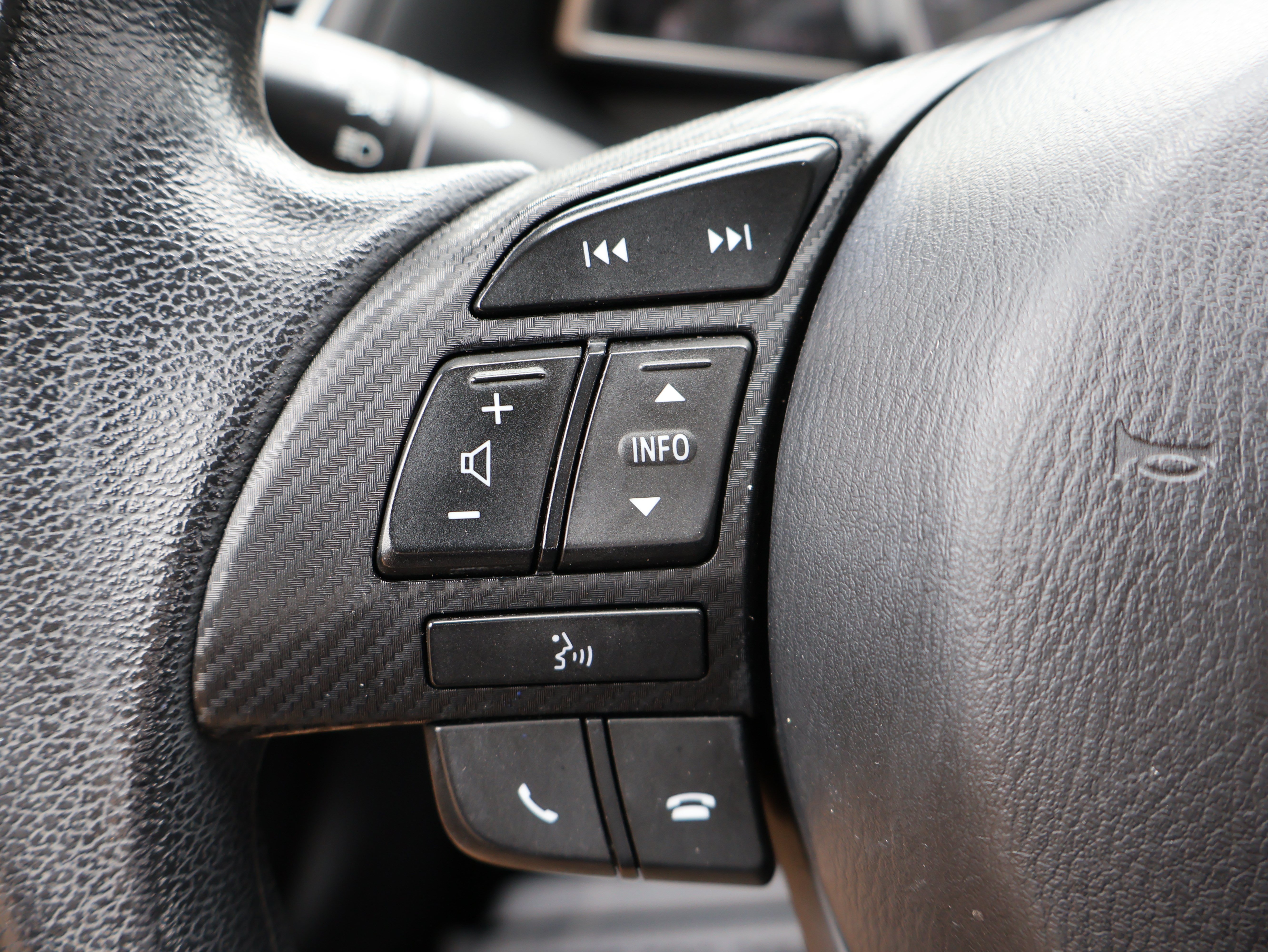 Used 2014 MAZDA MAZDA3 i Sport FWD image 23