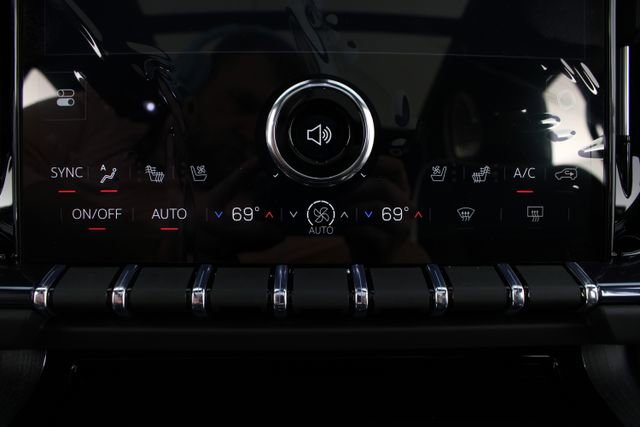 New 2026 GMC Yukon XL AT4 Ultimate image 8