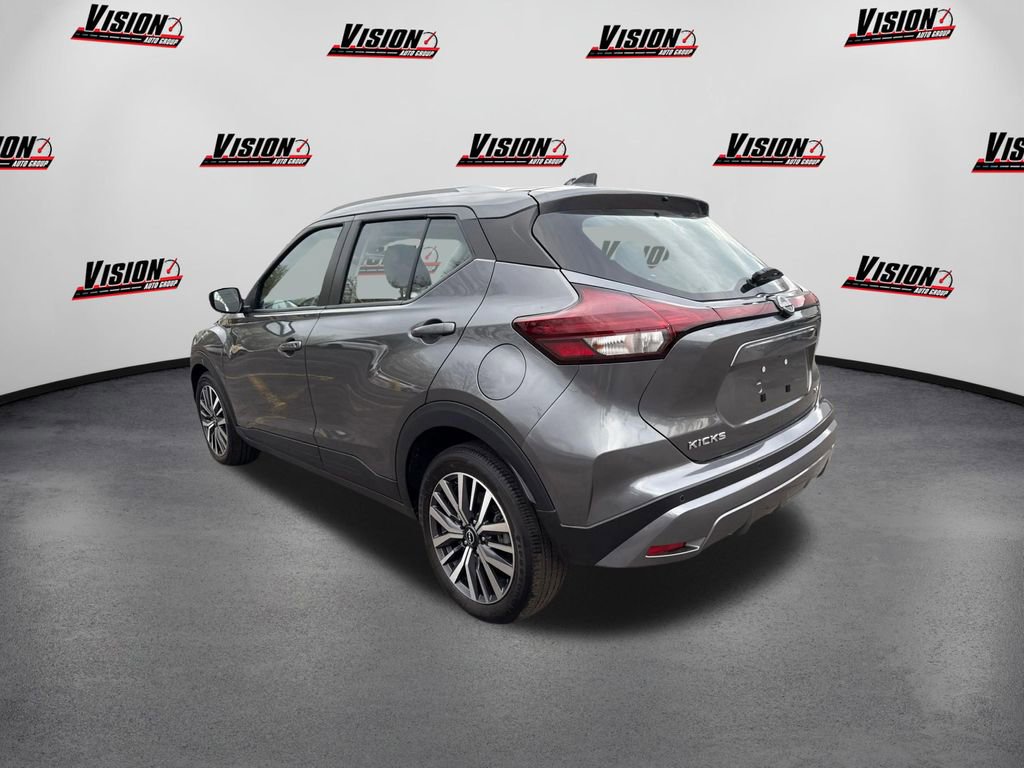 Used 2024 Nissan Kicks SV image 7