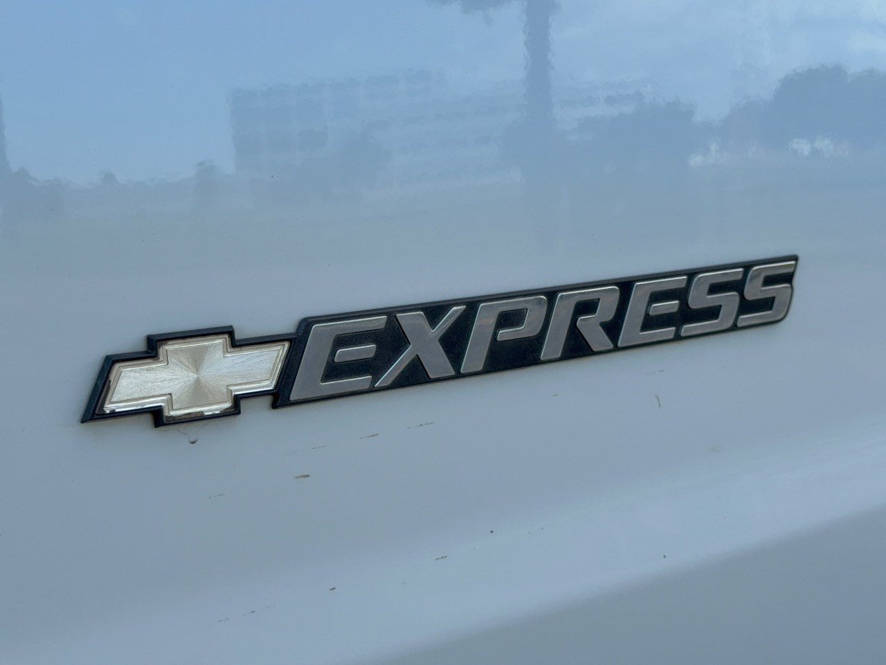 Certified 2019 Chevrolet Express 3500 LT w/ LT Preferred Equipment Group RWD image 32