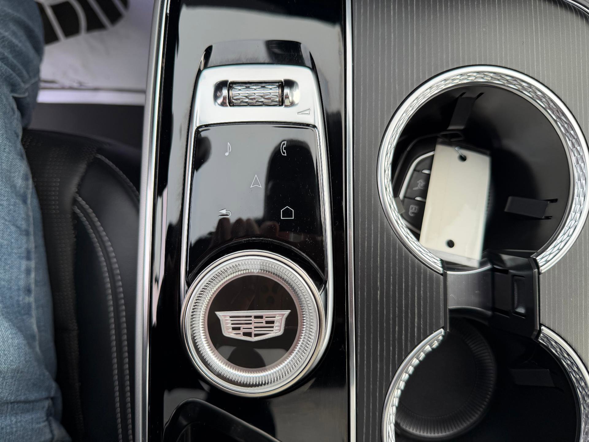 Used 2024 Cadillac Lyriq Luxury w/ LPO, Floor Liner Package image 22