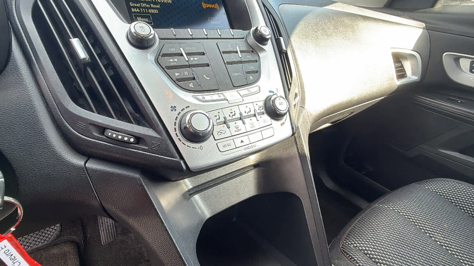 Used 2015 Chevrolet Equinox LT image 14