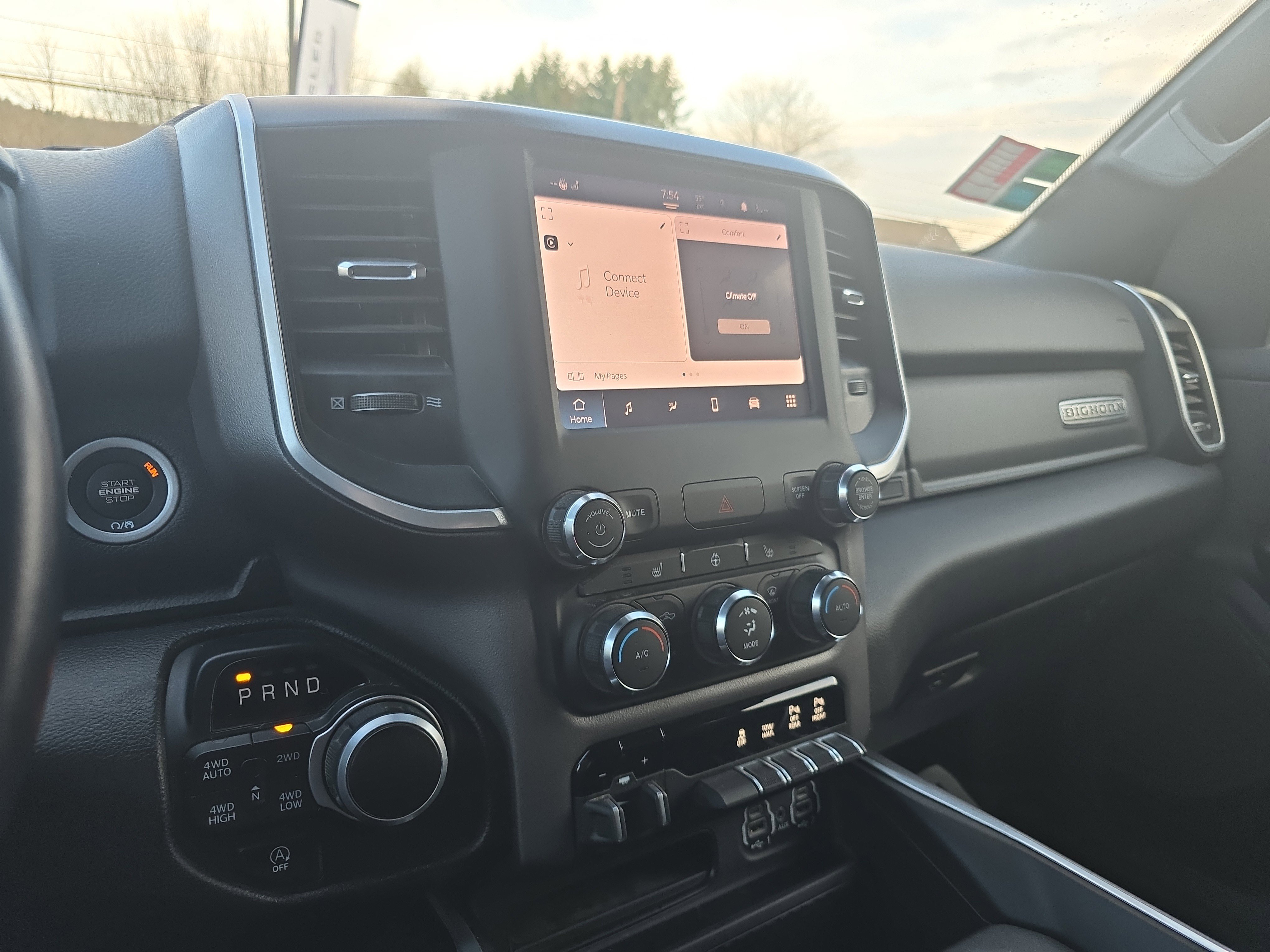 Used 2023 RAM 1500 Big Horn AWD/4WD image 25