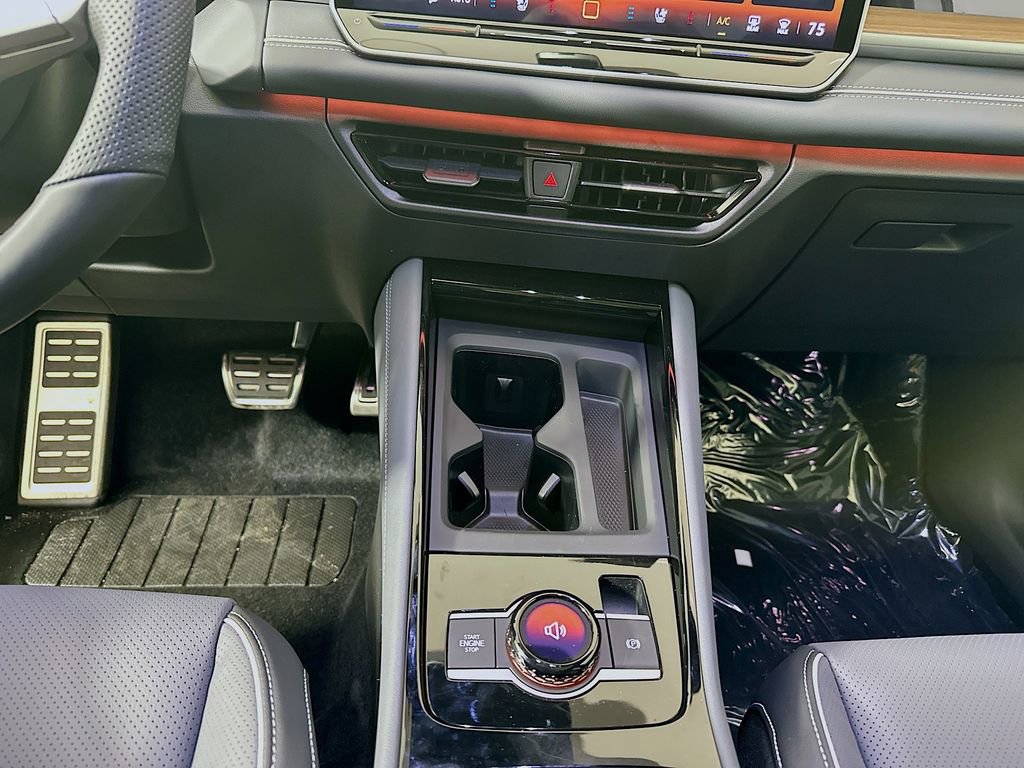 New 2026 Volkswagen Tiguan SEL R-Line image 16