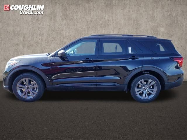 New 2026 Ford Explorer Active w/ Active Comfort Package image 5