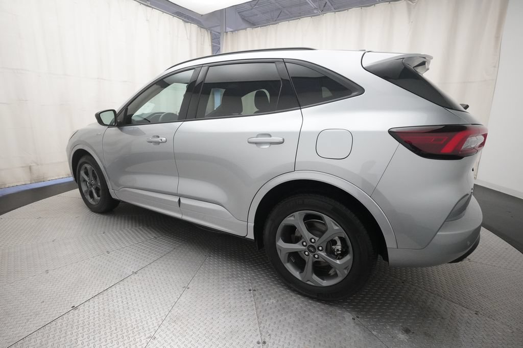 Used 2024 Ford Escape ST-Line w/ Equipment Group 301A FWD image 25
