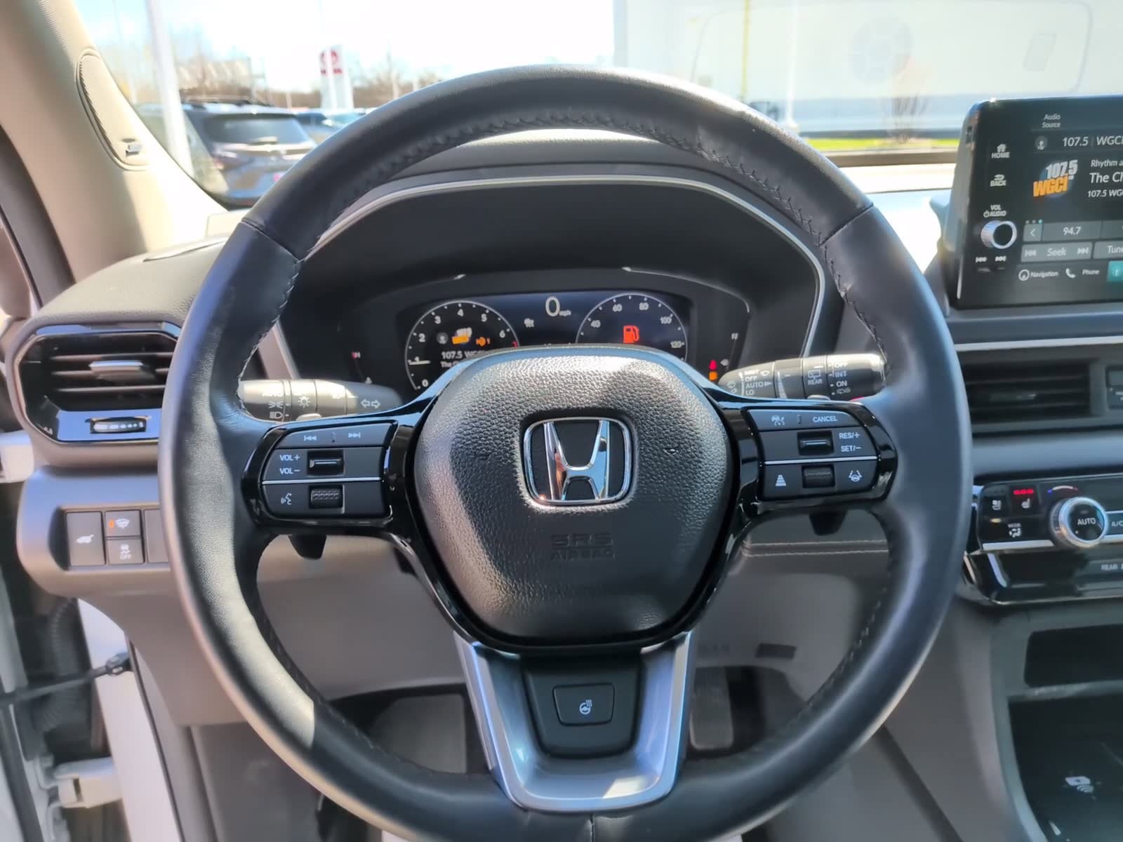 Used 2024 Honda Pilot Elite image 23