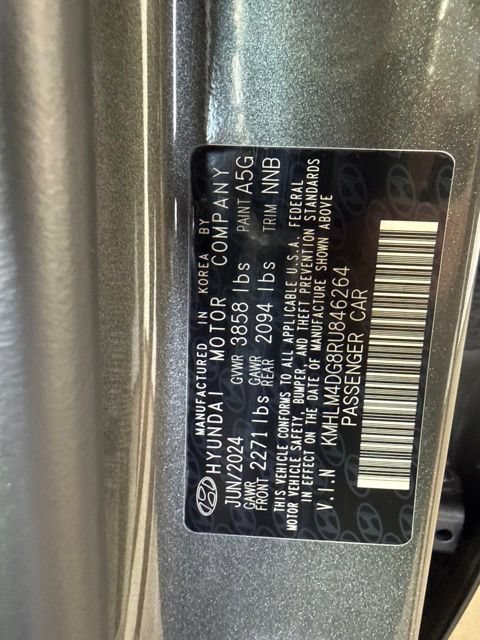 Used 2024 Hyundai Elantra SEL FWD image 16
