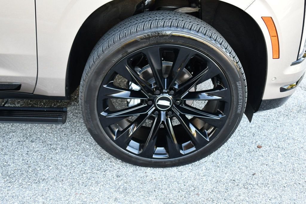 Used 2025 Cadillac Escalade Sport Platinum w/ LPO, ONYX Package image 79