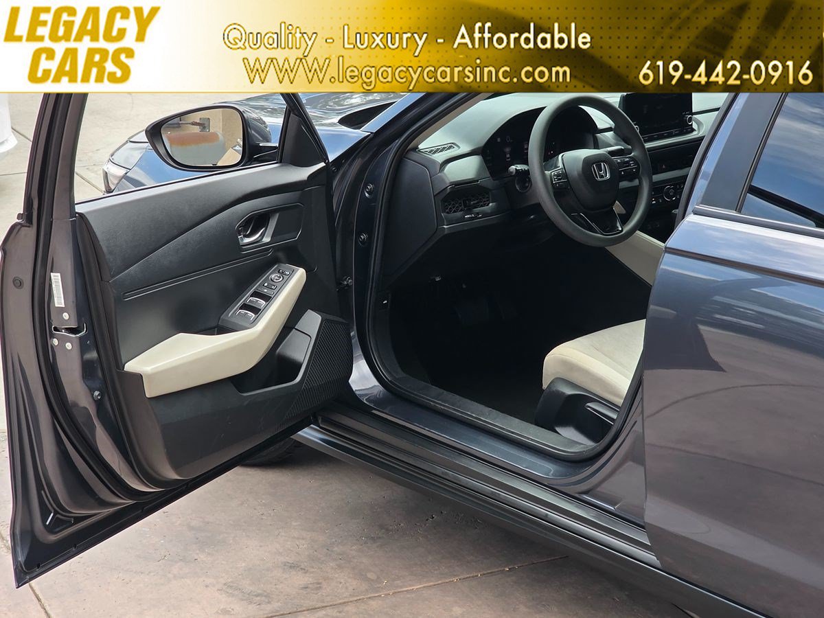 Used 2023 Honda Accord LX image 46