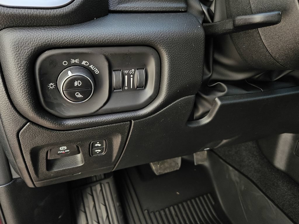New 2026 RAM 1500 Big Horn AWD/4WD image 13