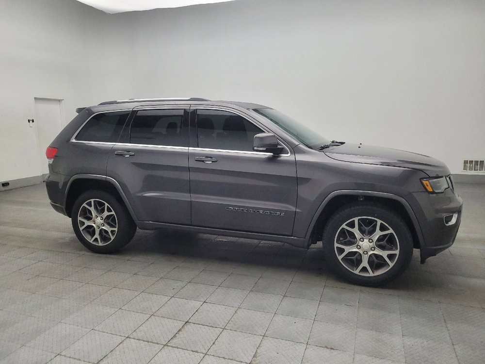 Used 2018 Jeep Grand Cherokee Limited AWD/4WD image 11