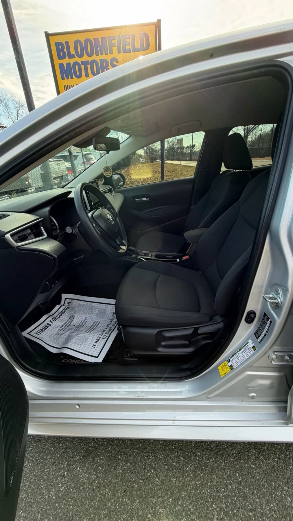 Used 2020 Toyota Corolla LE FWD image 11