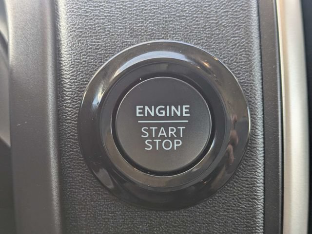 Used 2025 Ford Expedition Active AWD/4WD image 27