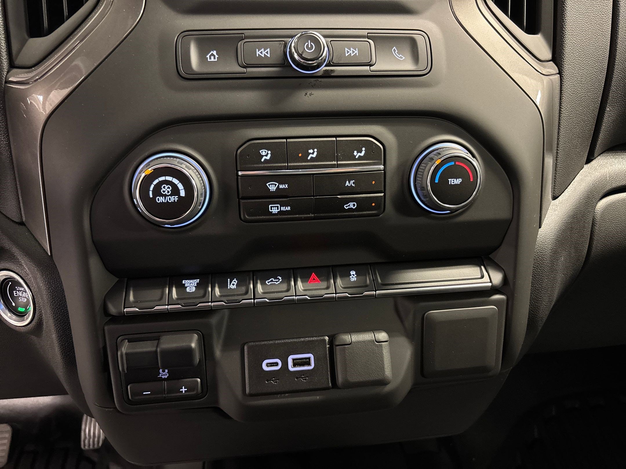 New 2025 Chevrolet Silverado 3500 W/T image 17