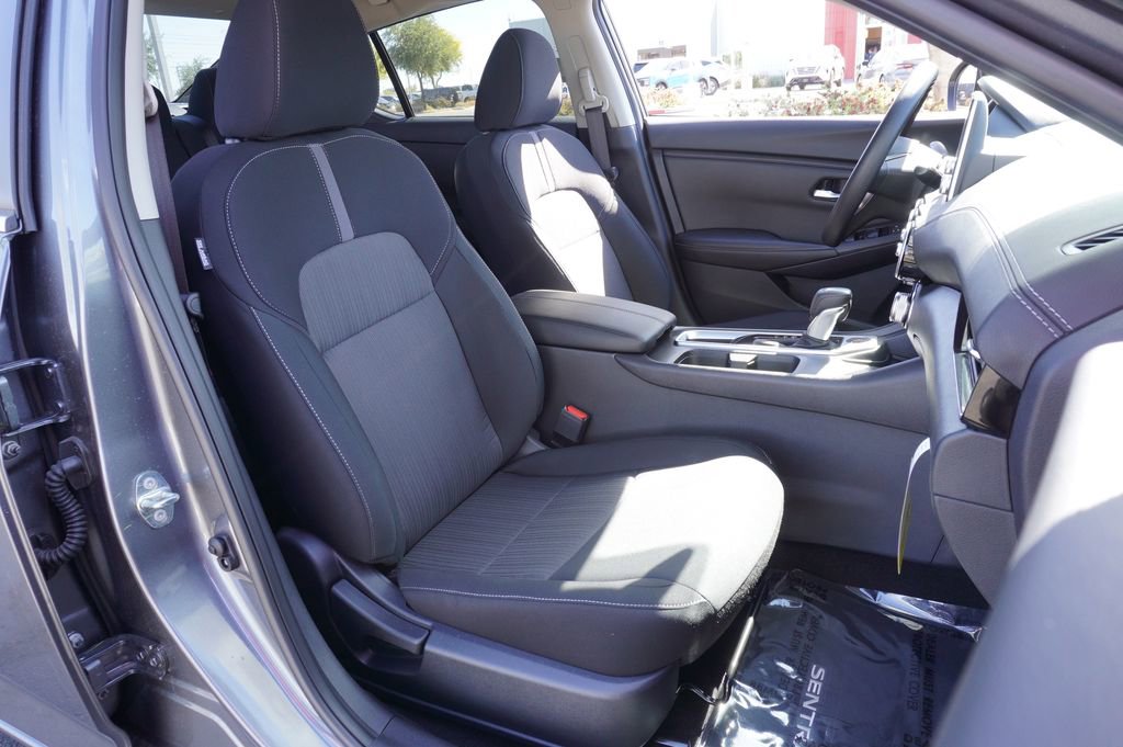 Certified 2025 Nissan Sentra SV image 12