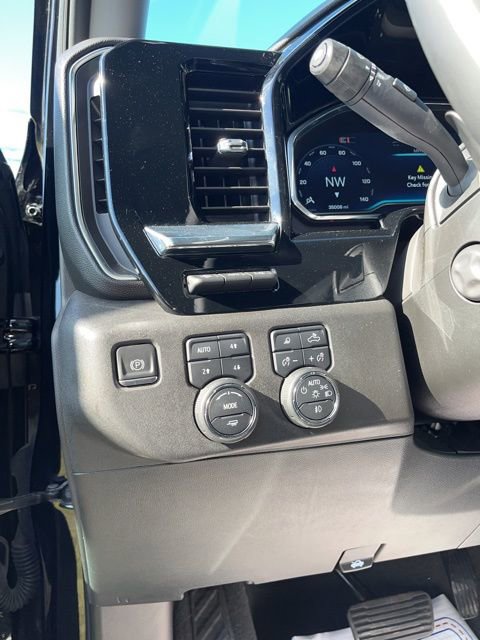 Used 2024 Chevrolet Silverado 1500 LTZ image 25