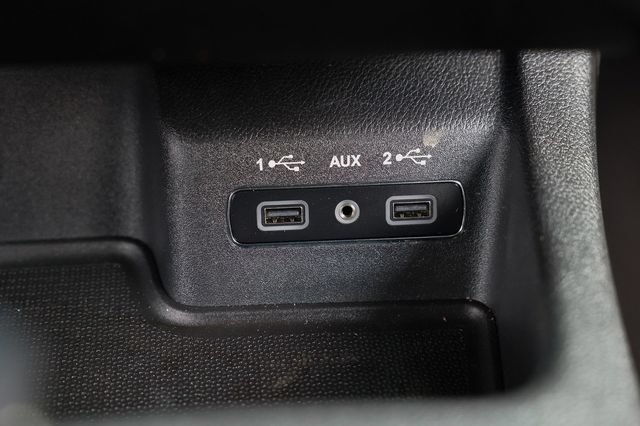 Used 2020 Dodge Durango R/T w/ Technology Group RWD image 45