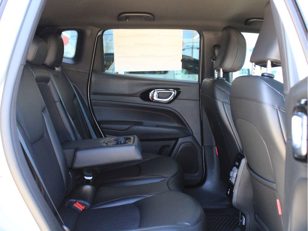 New 2026 Jeep Compass Trailhawk AWD/4WD image 28